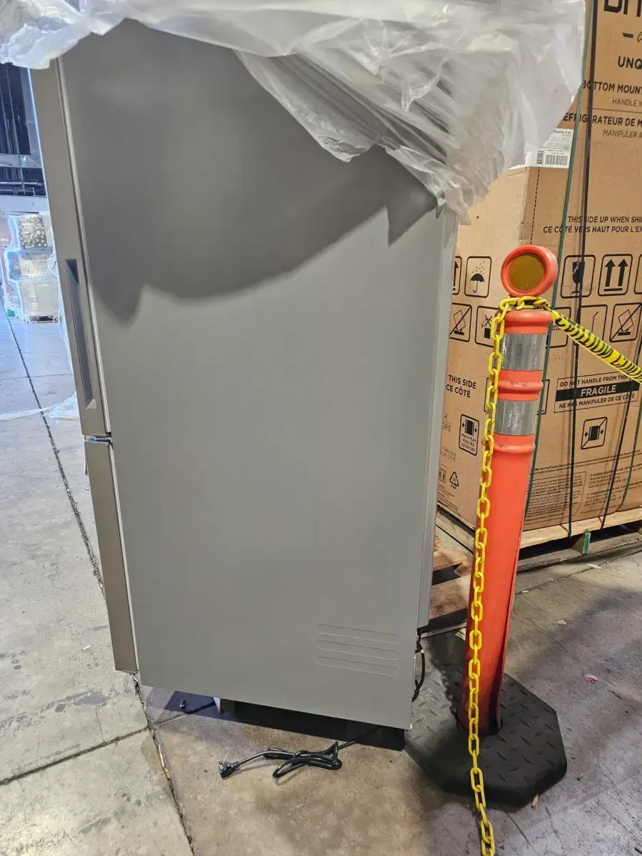 Vissani 30 in. 18.7 cu. ft. Bottom Freezer Refrigerator in Fingerprint Resistant Stainless Steel, Garage Ready - image 5