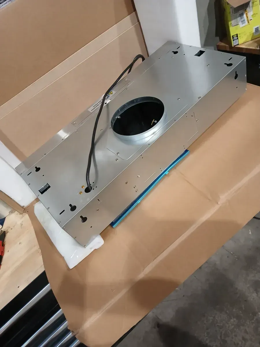 Vissani Sarela 36 in. W x 7 in. H 500CFM Convertible Under Cabinet Range Hood in Stainless Steel with LED Lights and Filter - image 4