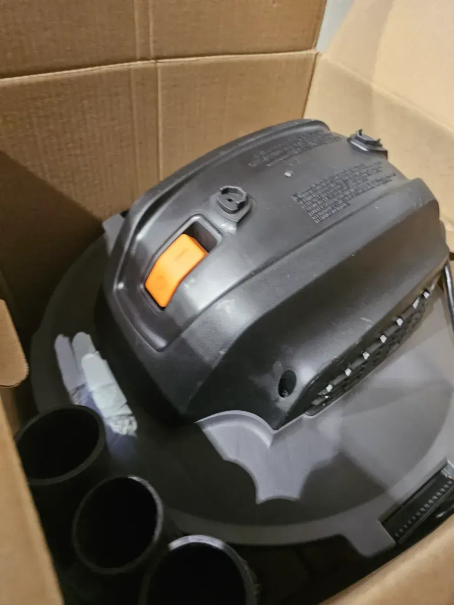 RIDGID 6 Gal. 3.5 Peak HP NXT Shop Vacuum Wet Dry Vac with General Debris Filter, Locking Hose and Attachments HD06001 - image 3