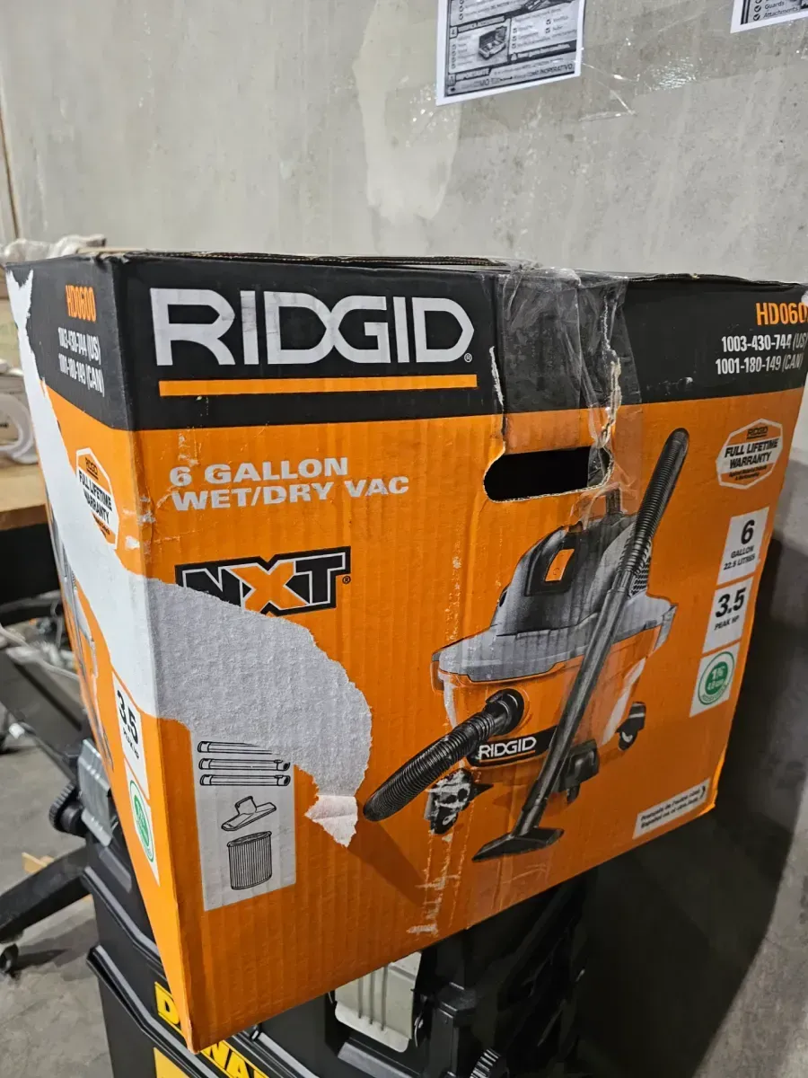 RIDGID 6 Gal. 3.5 Peak HP NXT Shop Vacuum Wet Dry Vac with General Debris Filter, Locking Hose and Attachments HD06001 - image 4
