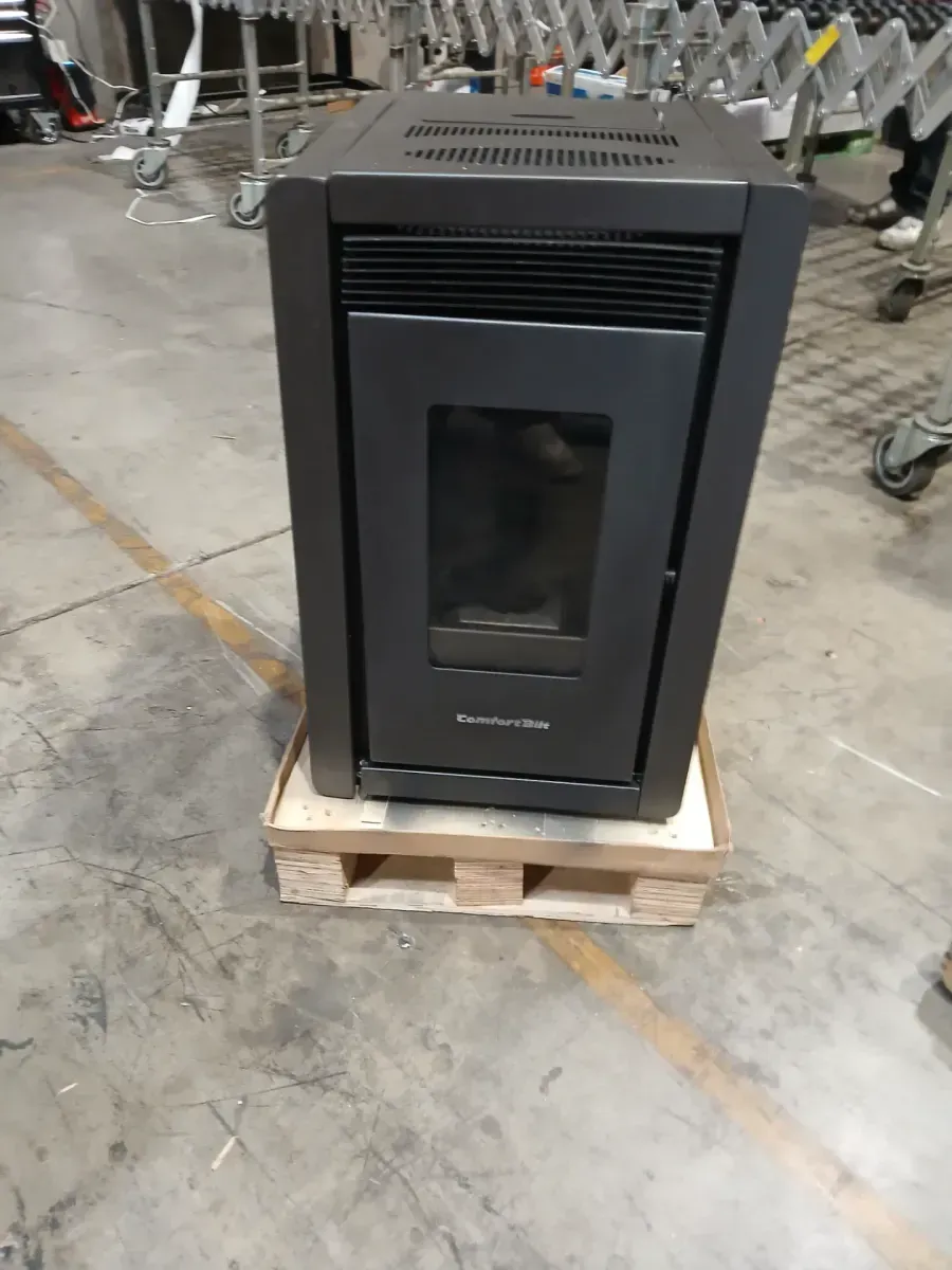  ComfortBilt 1500 sq. ft. Pellet Stove - image 2