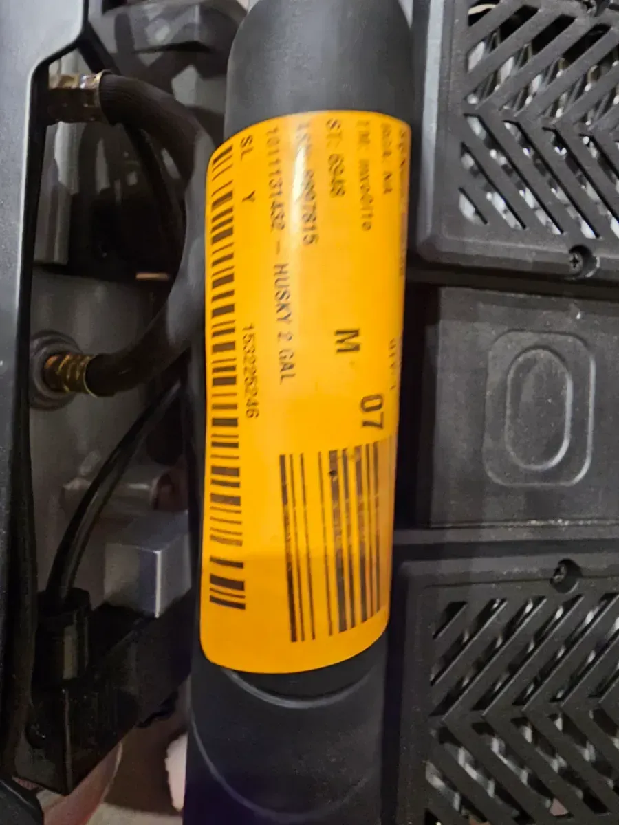 Husky 2-Gallon Portable Electric Air Compressor - image 1