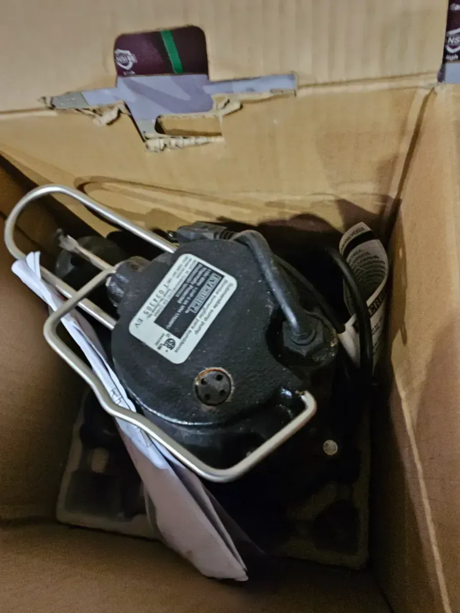Everbilt sump pump 1/2HP - image 2