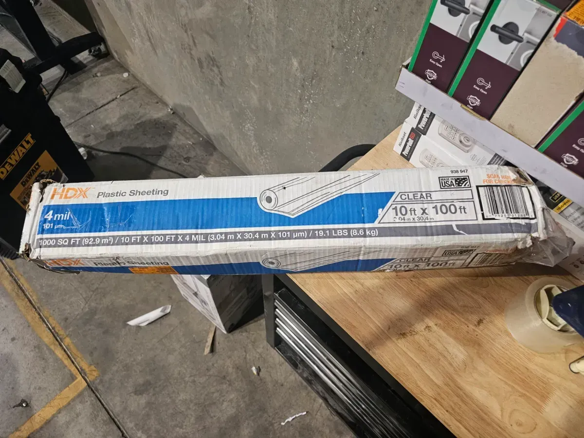 Hdx plastic sheeting clear 10ft x 100ft - image 2