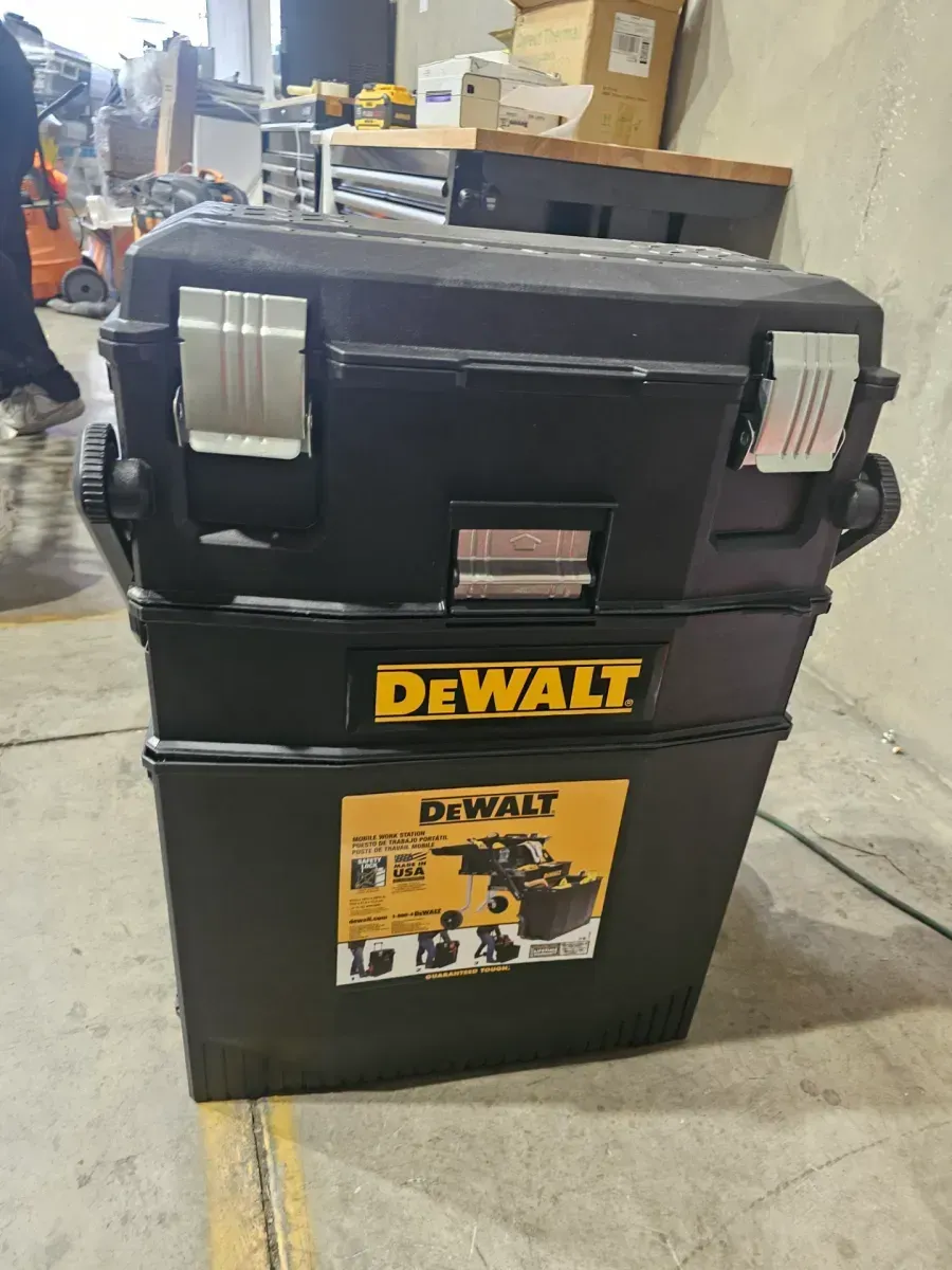 DEWALT 16 in. 4-in-1 Cantilever Tool Box Mobile Work Center with Removable Tray - image 5
