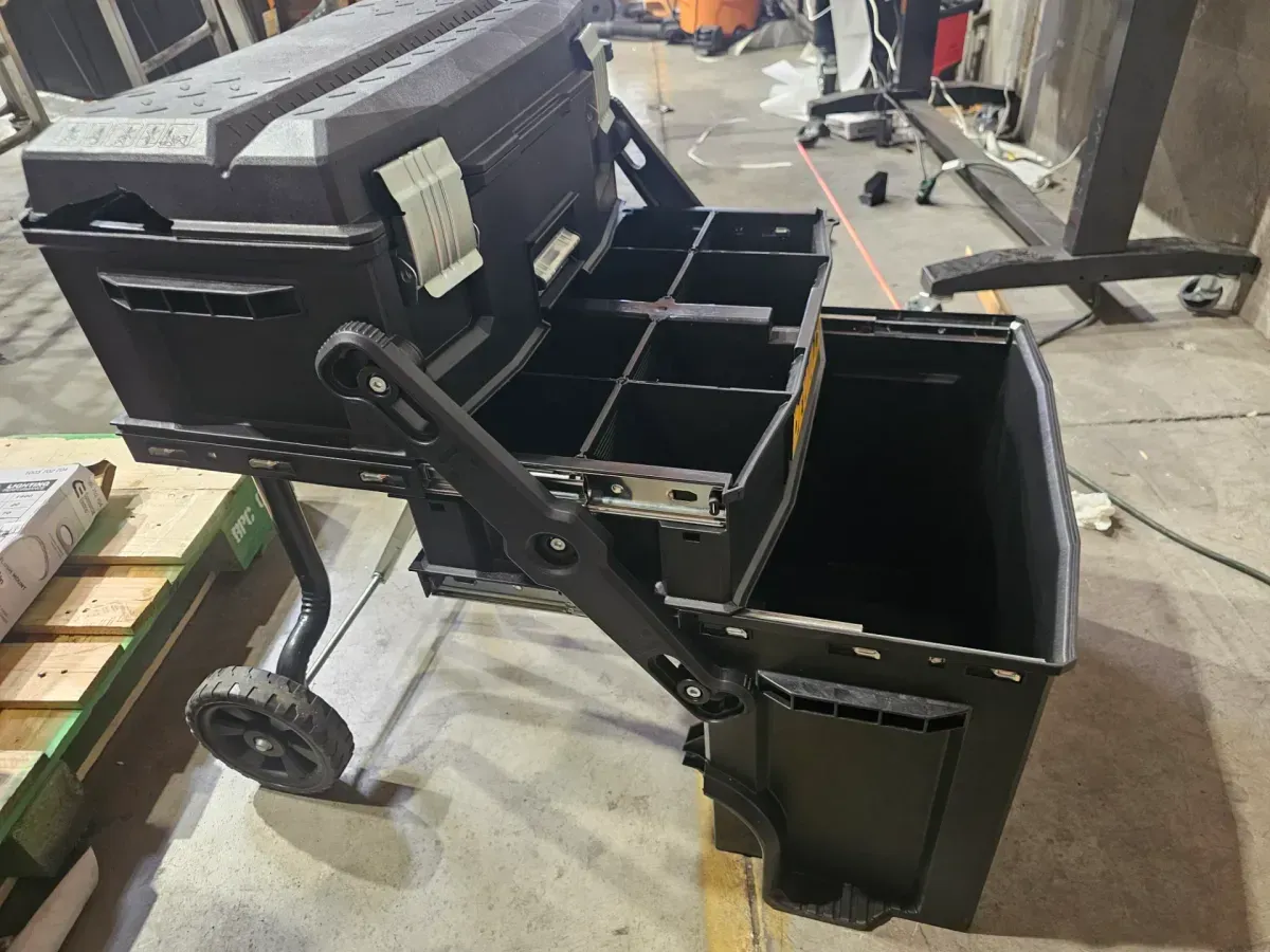 DEWALT 16 in. 4-in-1 Cantilever Tool Box Mobile Work Center with Removable Tray - image 4