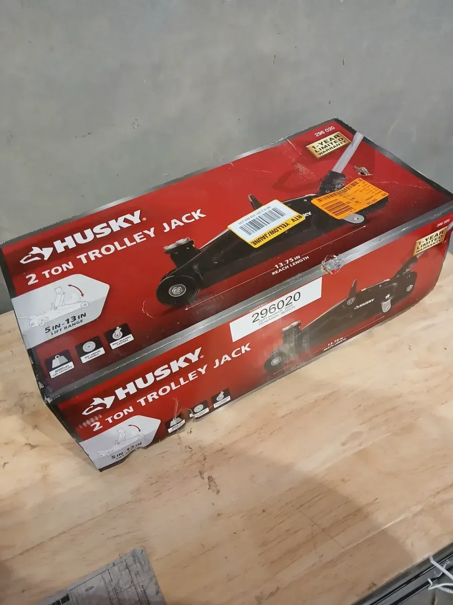  Husky 3-Ton Aluminum/Steel Floor Jack - image 2