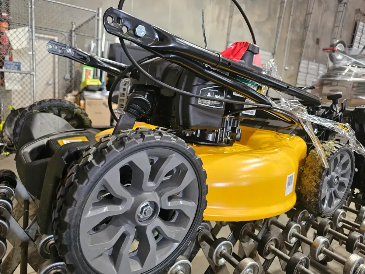 DEWALT 2x20V MAX 21 in. Cordless Battery Powered Self Propelled Lawn Mower Kit with (2) 10 Ah Batteries and Chargers - image 2