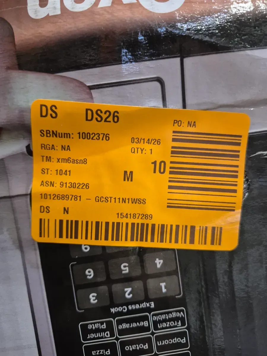 GE 1.1 Cu. Ft. Capacity Countertop Microwave Oven - image 7