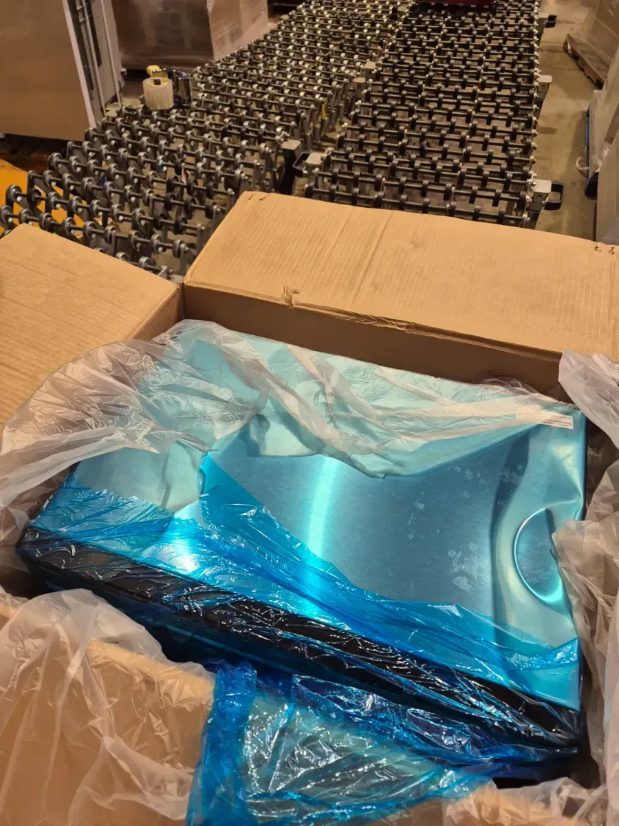 GE 1.1 Cu. Ft. Capacity Countertop Microwave Oven - image 5