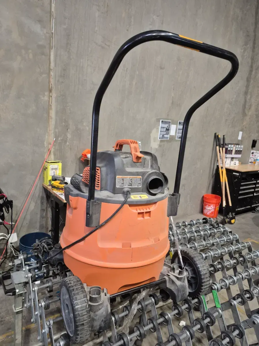 RIDGID NXT Wet/Dry Shop Vacuum with Cart - image 4