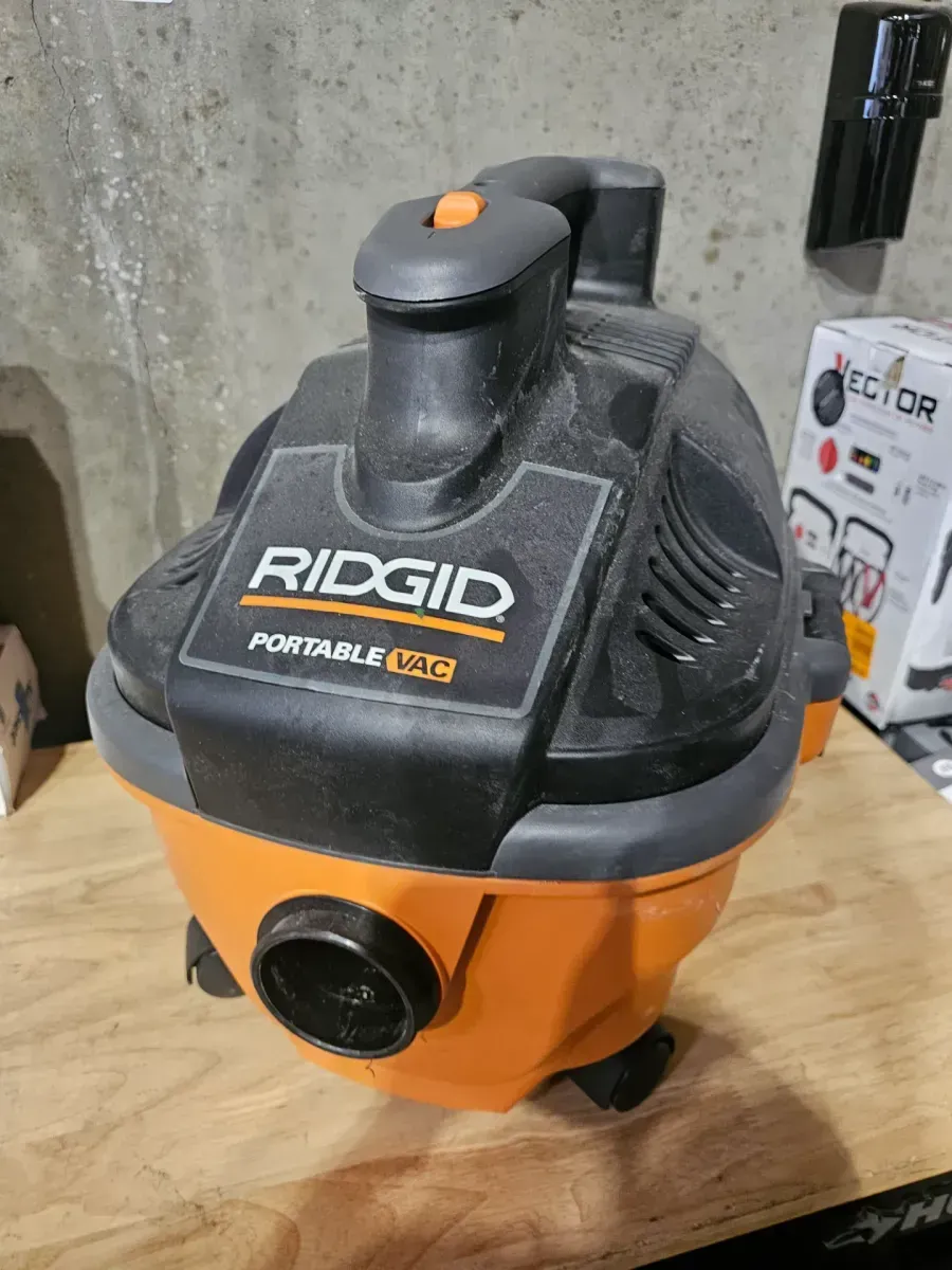 RIDGID Portable Wet/Dry Shop Vacuum - image 3