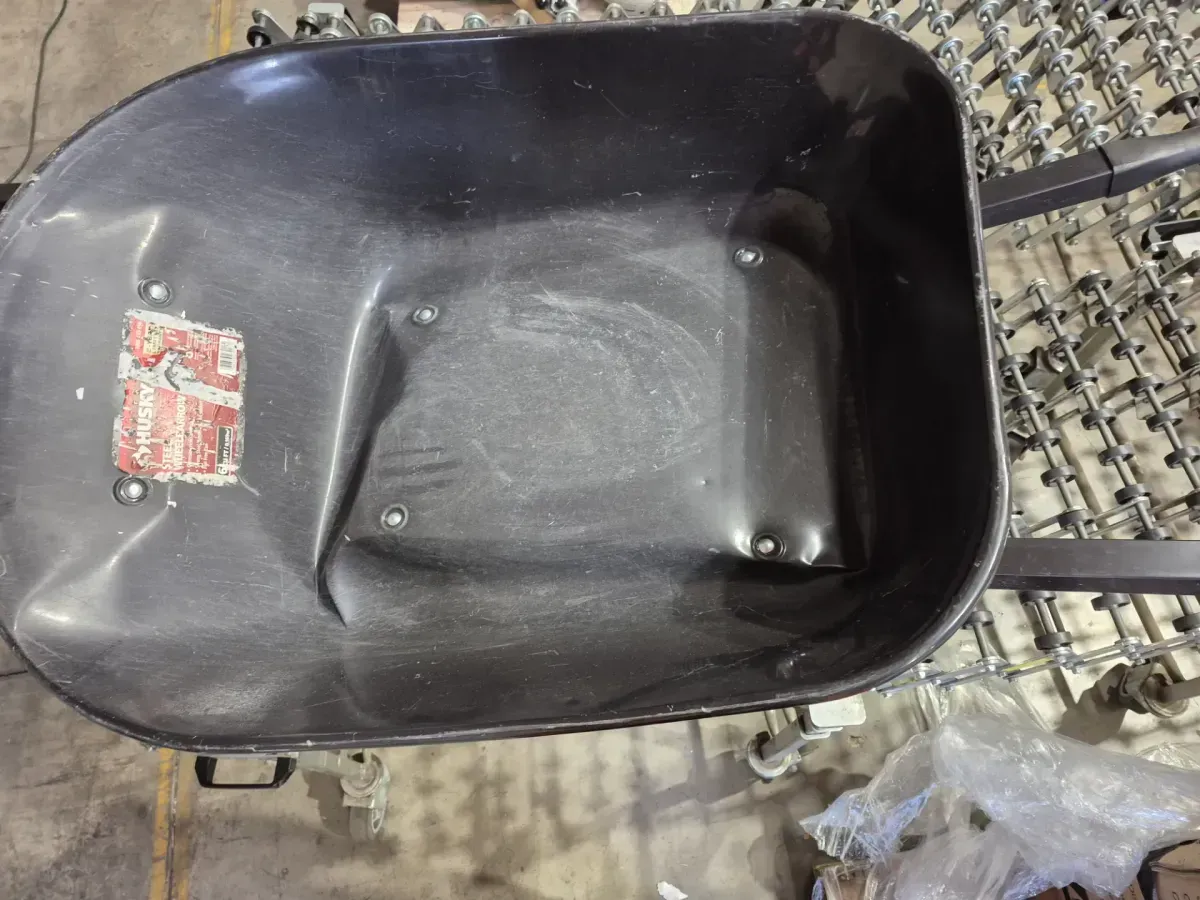 Replacement Poly Wheelbarrow Tray/Basin - image 3