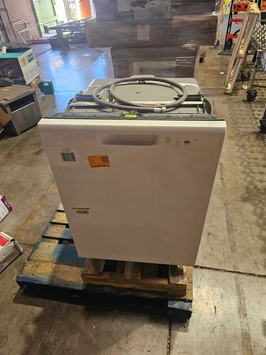 GE Standard Built-In Dishwasher - image 4