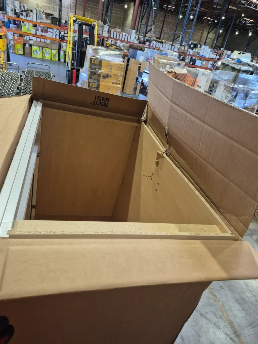 Hampton Bay Courtland 36 in. W x 21 in. D x 34.5 in. H Assembled Shaker Sink Base Bath Cabinet in Polar White - image 2