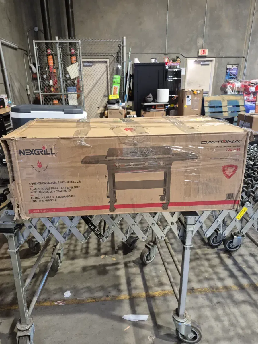 Nexgrill Daytona 4-Burner Propane Gas Griddle with Lid in Black - image 4