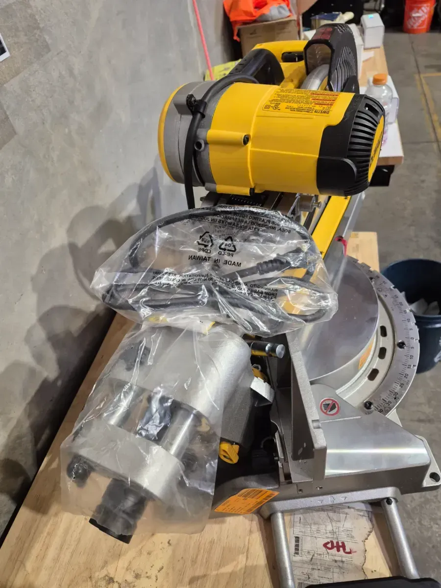 DEWALT 15 Amp Corded 12 in. Double Bevel Sliding Compound Miter Saw with XPS technology, Blade Wrench and Material Clamp - image 4