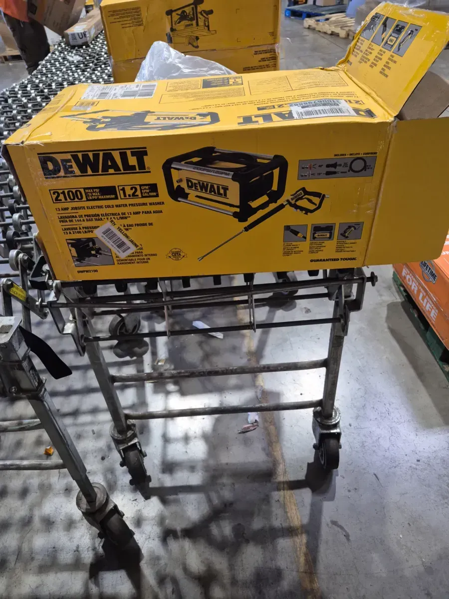 DEWALT 2100 PSI 1.2 GPM 13 Amp Cold Water Electric Pressure Washer with Internal Equipment Storage - image 2