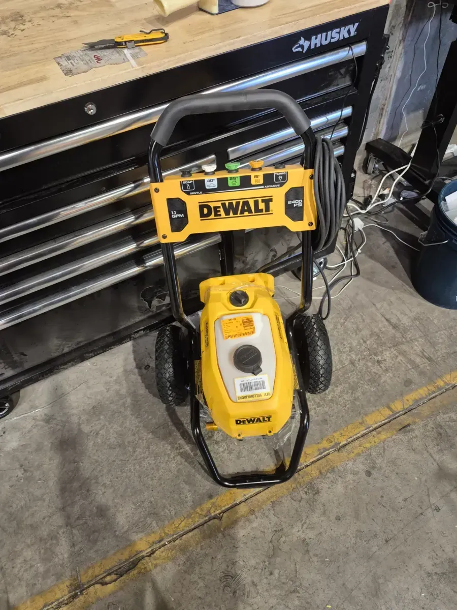 DEWALT 2400 PSI 1.1 GPM Cold Water Electric Pressure Washer - image 2