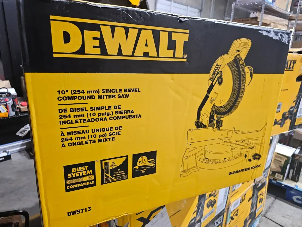 DEWALT 15 Amp Corded 10 in. Compound Single Bevel Miter Saw - image 4