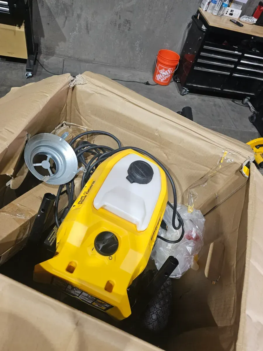DEWALT 2400 PSI 1.1 GPM Cold Water Electric Pressure Washer - image 3