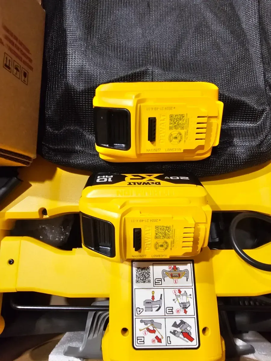 DeWalt 2x20V MAX XR Brushless 21-inch Self-Propelled Lawn Mower (DCMWSP256U2) - image 2