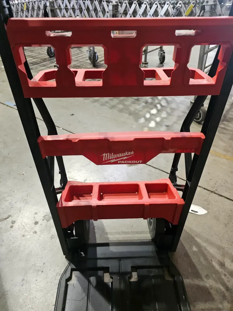 Milwaukee PACKOUT 2-Wheel Cart - image 2