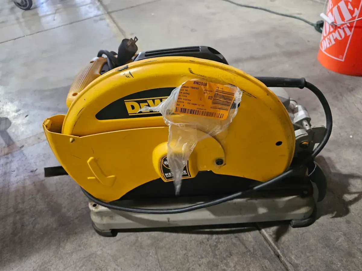 DeWalt 15-Amp 14-Inch Abrasive Chop Saw - image 1