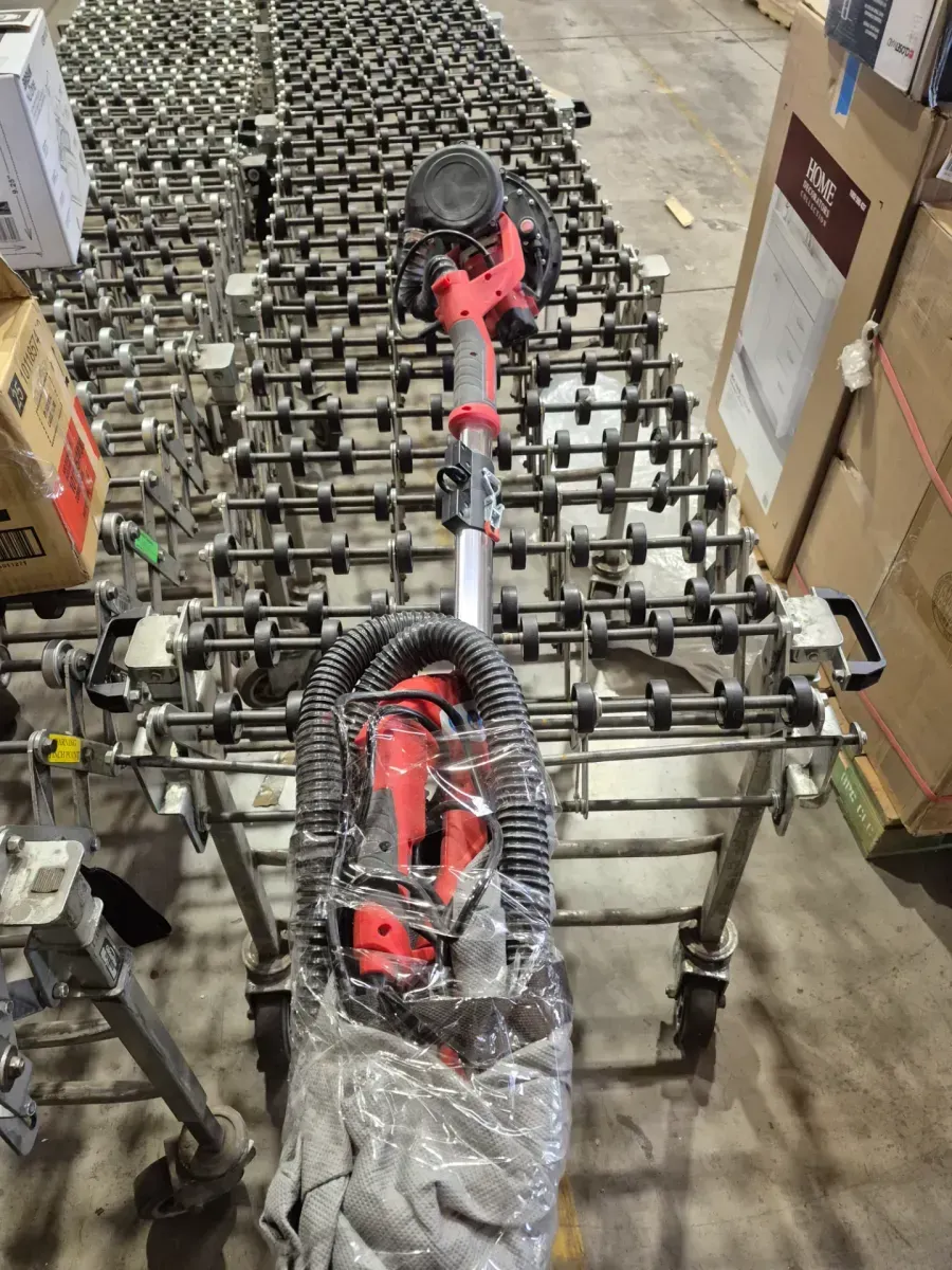 Electric Drywall Pole Sander with Dust Collection Hose - image 3