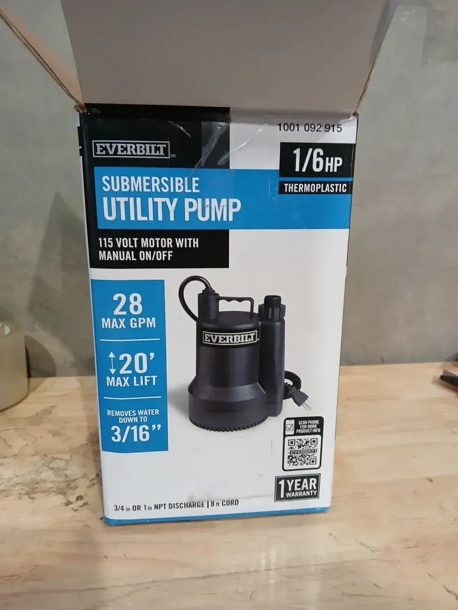 Everbilt 1/6 HP Submersible Thermoplastic Utility Pump - image 1