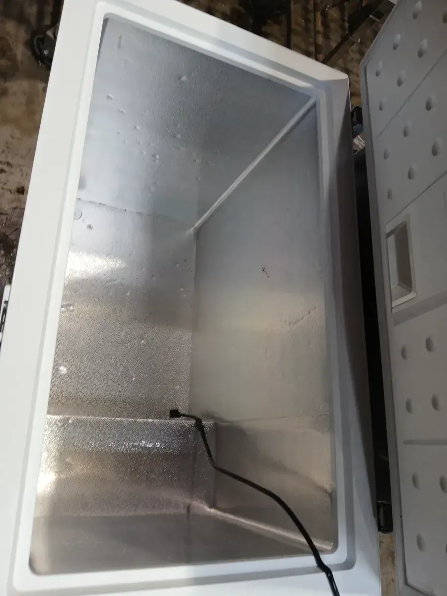 Vissani 8.8 cu. ft. Manual Defrost Convertible Garage Ready Chest Freezer in White, Powered by Hubspace - image 3