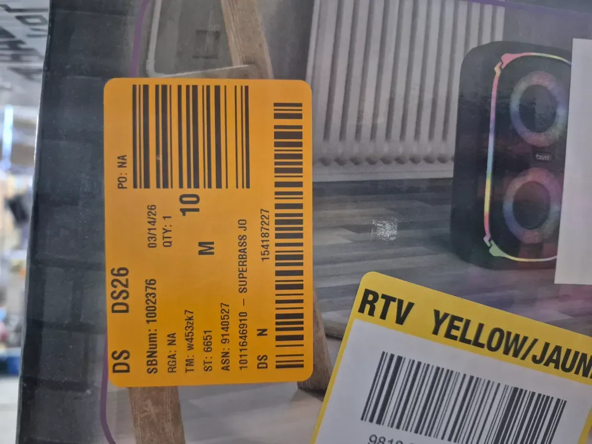 Speaker (Tzumi Super Bass Jobsite Speaker) - image 4