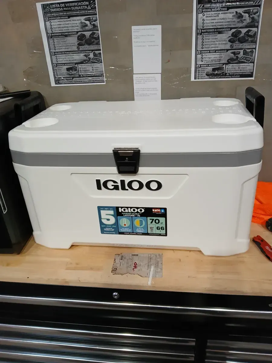 Igloo Marine Ultra Latitude 70 Qt Cooler - image 2