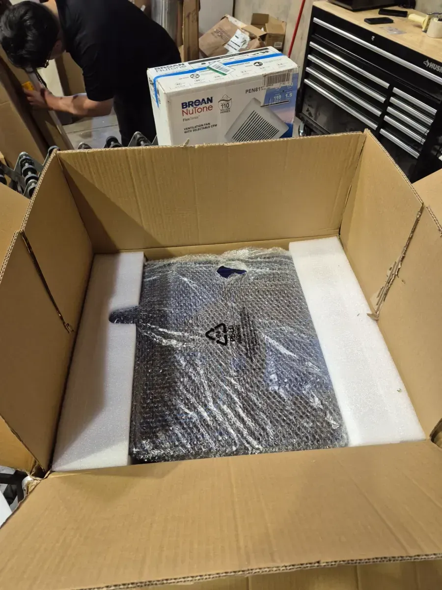 Summit Appliance 21 in. Radiant Electric Cooktop in Black with 2 Elements - image 2