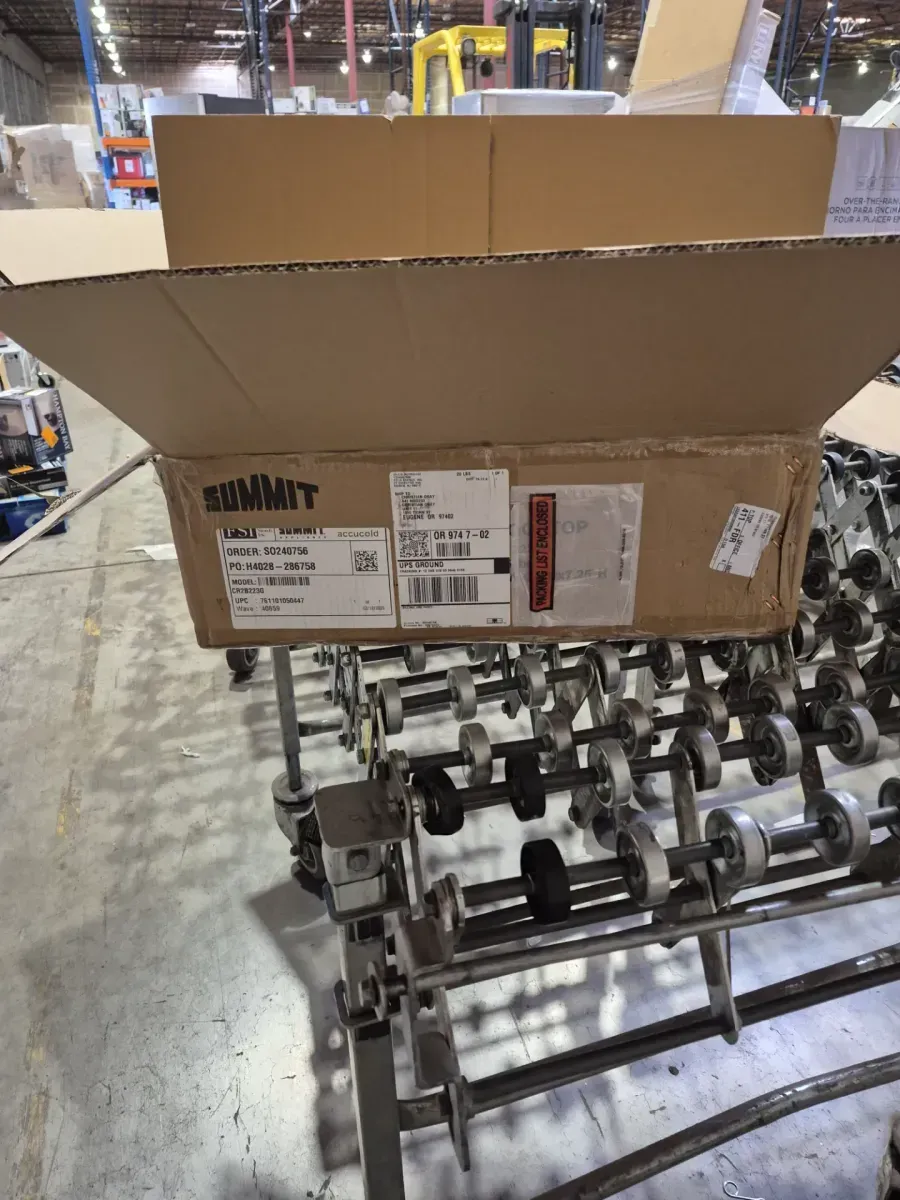 Summit Appliance 21 in. Radiant Electric Cooktop in Black with 2 Elements - image 4