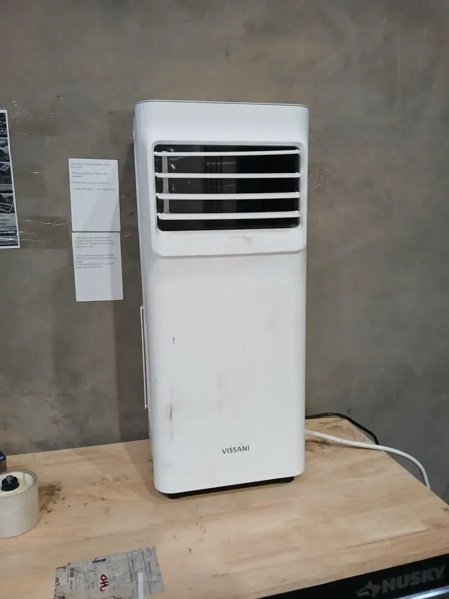 Vissani 6,000 (DOE) BTU 115-Volt Portable Air Conditioner Cools 250 sq. ft. with Remote in White, Powered by Hubspace - image 1