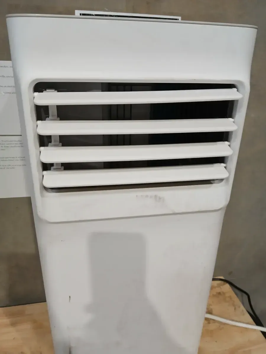 Vissani 6,000 (DOE) BTU 115-Volt Portable Air Conditioner Cools 250 sq. ft. with Remote in White, Powered by Hubspace - image 2