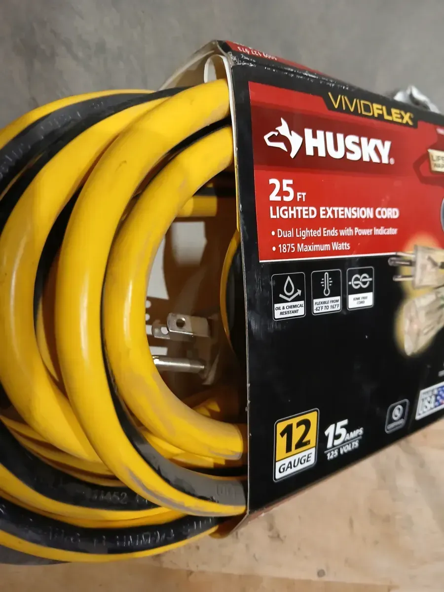 Husky VividFlex 25 ft. 14/3 Gauge Medium Duty Indoor/Outdoor Extension Cord with Lighted End, Yellow - image 3