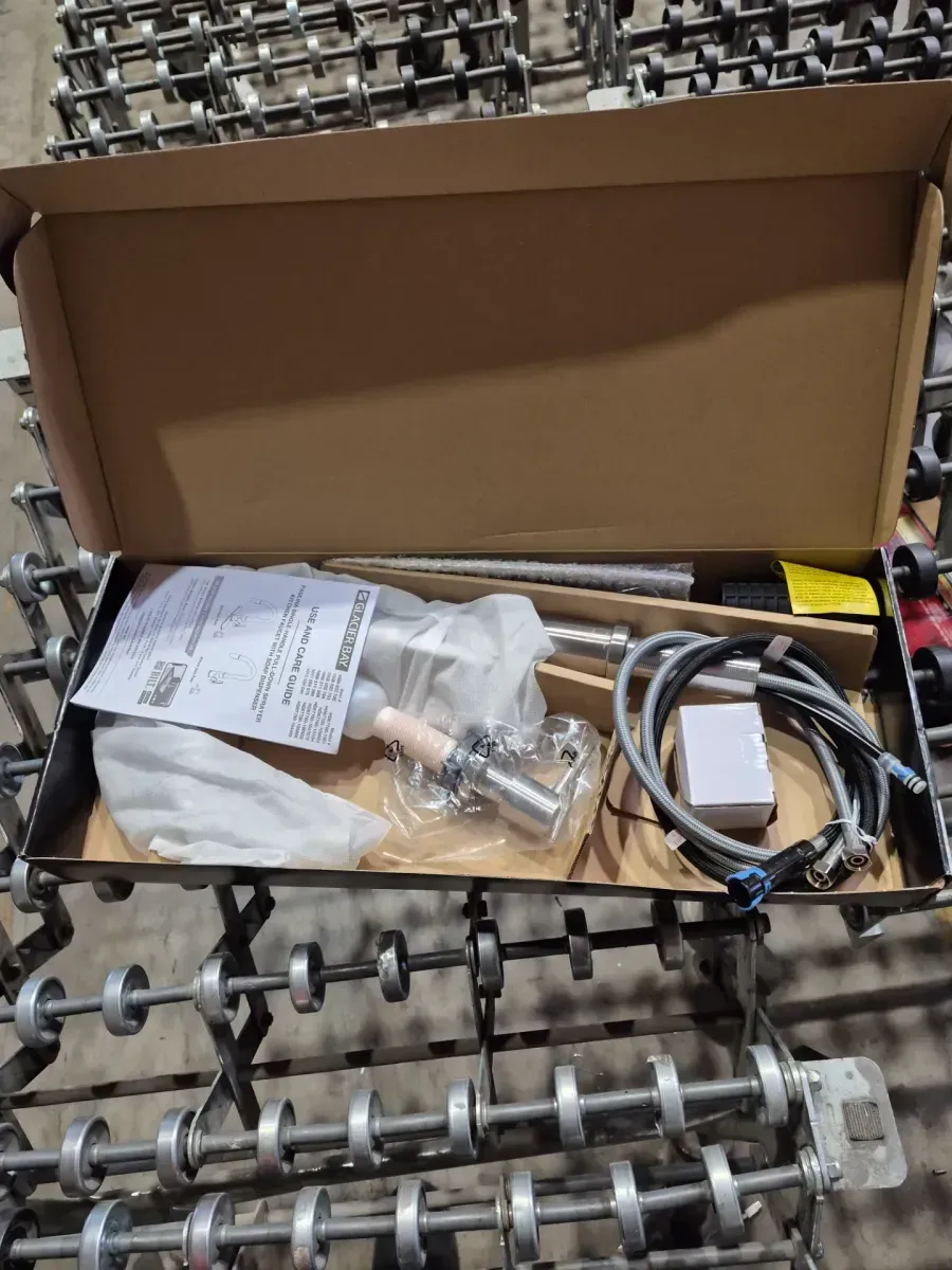 Glacier bay faucet  - image 3