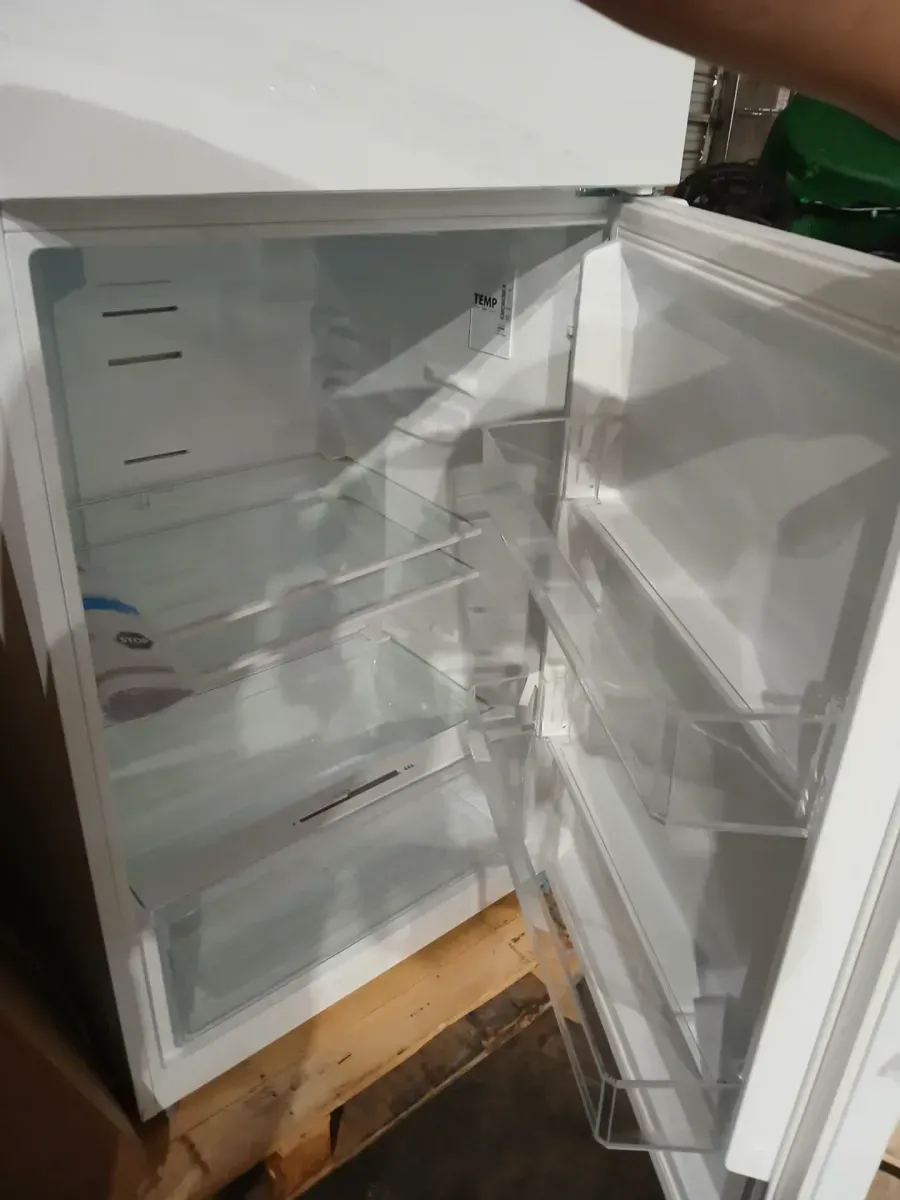 Vissani 14.2 cu. ft. Top Freezer Refrigerator in White, Garage Ready - image 4