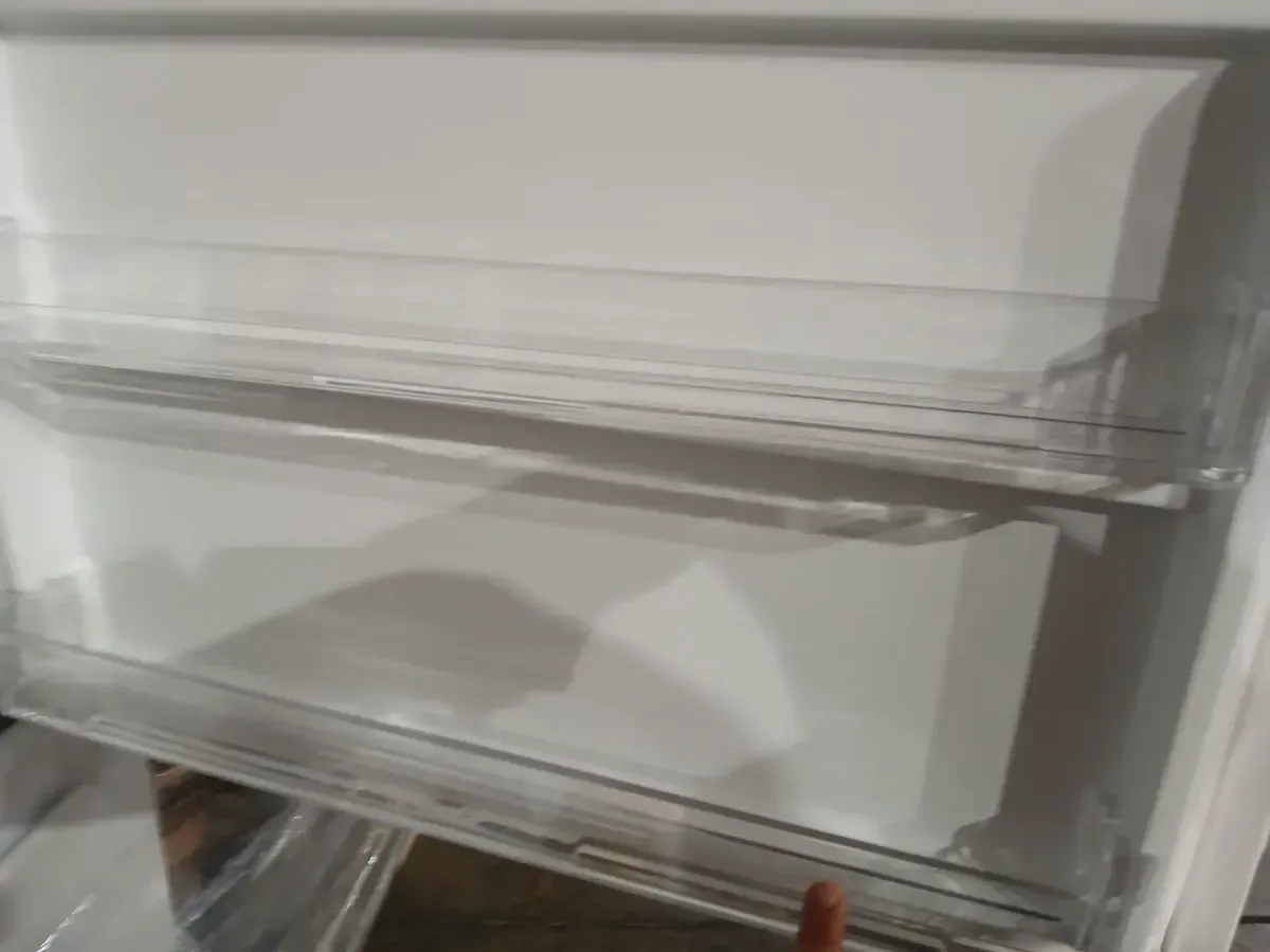 Vissani 14.2 cu. ft. Top Freezer Refrigerator in White, Garage Ready - image 7