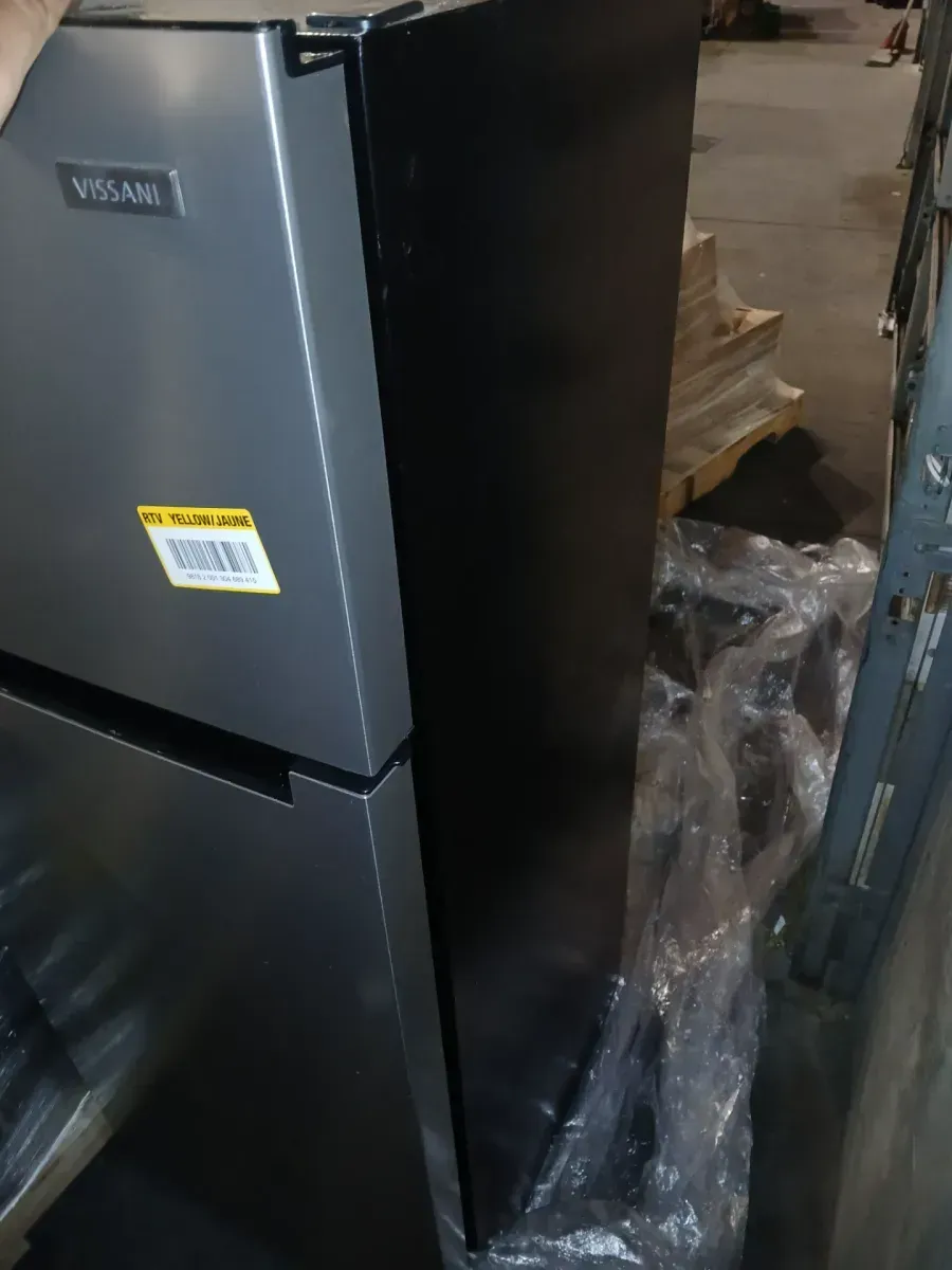 Vissani 7.2 cu. ft. Top Freezer Refrigerator in Fingerprint Resistant Stainless Steel Look - image 5