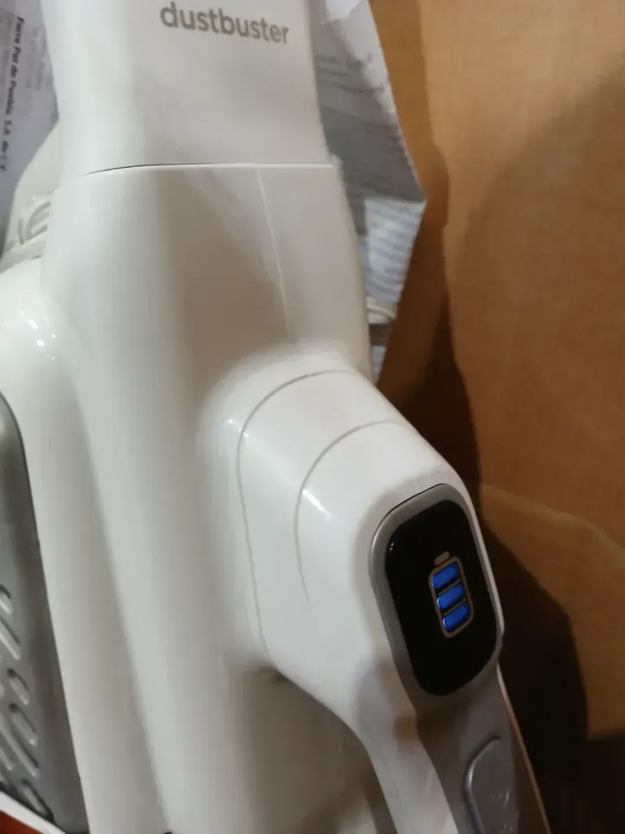 BLACK+DECKER dustbuster AdvancedClean+ 12-Volt MAX Cordless 7-cup Handheld Vacuum - image 5