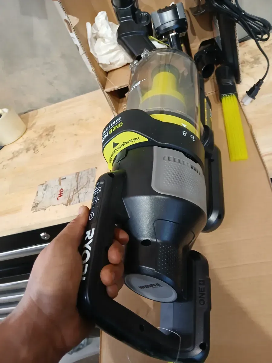 RYOBI ONE+ HP 18V Cordless Advanced WHISPER Series Stick Vacuum Kit with 4.0 Ah Battery and Charger - image 6