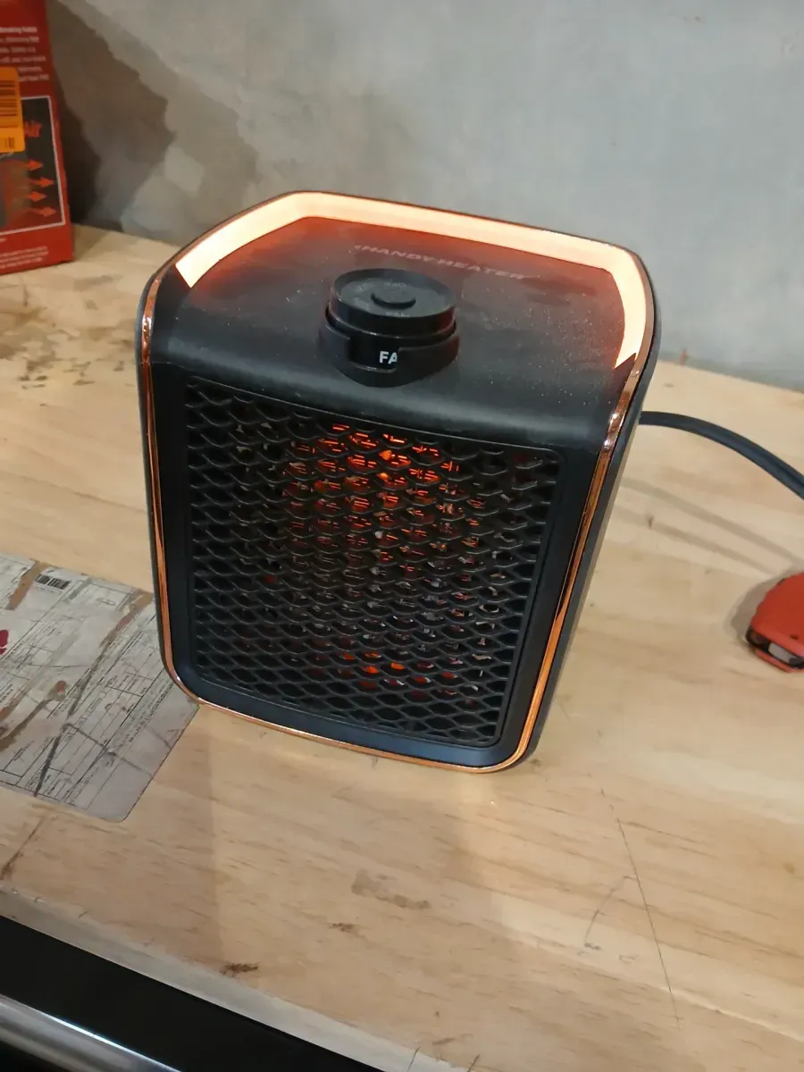 HANDY HEATER 4944 BTU Fan Heater Electric Personal Space Heater Furnace with 2-Adjustable Settings - image 2