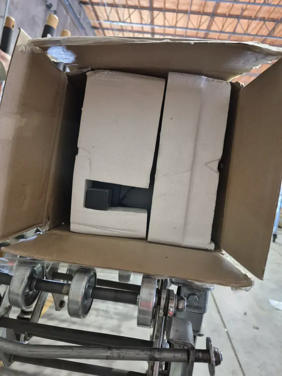 RYOBI Foldable Miter Saw QUICKSTAND - image 2