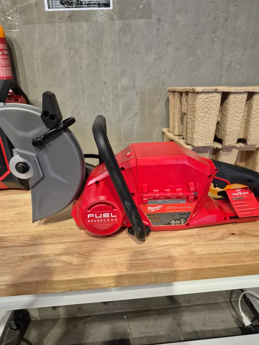 M18 FUEL ONE-KEY 18V Lithium-Ion Brushless Cordless 9 in. Cut Off Saw (Tool-Only) - image 2