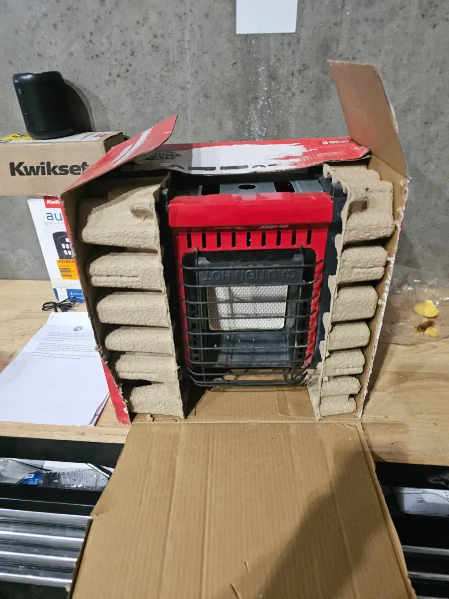 Portable Buddy 9,000 BTU Propane Indoor/Outdoor Heater and 1 lb. Propane Gas Cylinder (2-Pack) - image 1