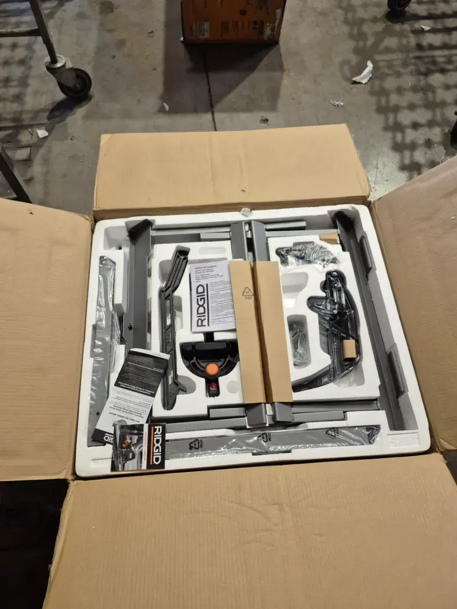 RIDGID 15 Amp 10 in. Portable Corded Jobsite Table Saw with Folding Stand - image 4