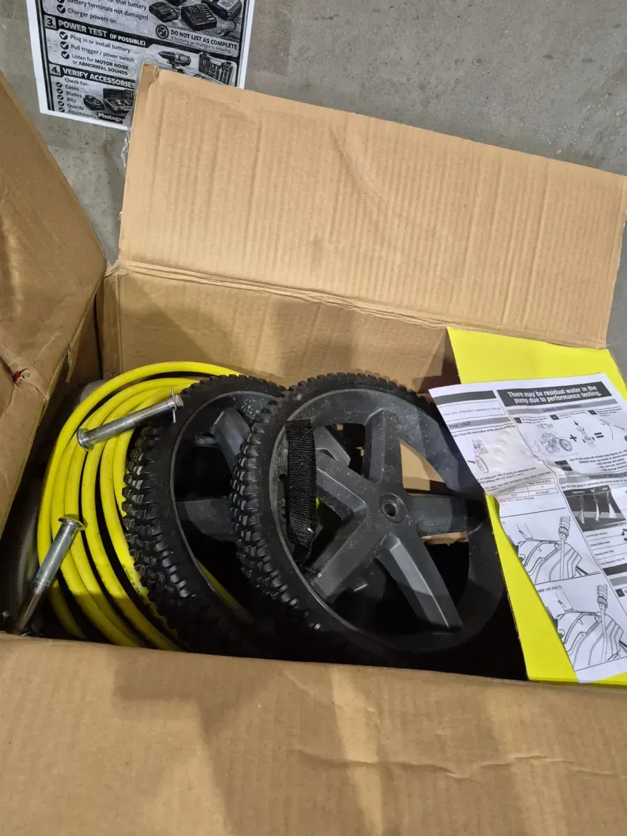 2500 PSI 1.2 GPM High Performance Cold Water Electric Pressure Washer - image 3